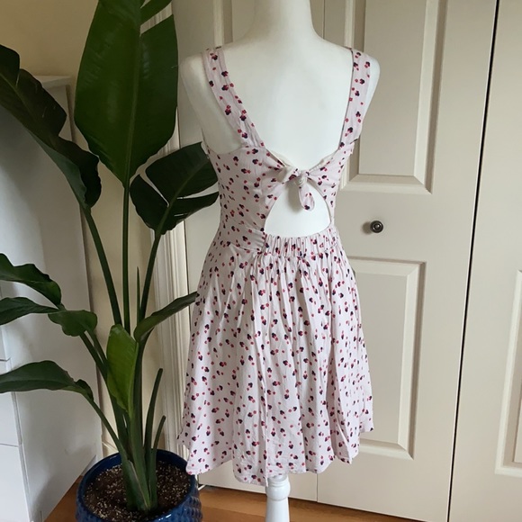 Disney by Lauren Conrad Minnie Mouse tie-back sundress, size 6 - Picture 3 of 5